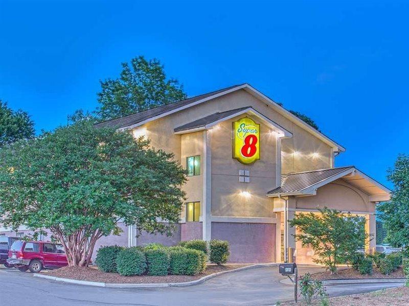Super 8 By Wyndham Charlottesville Ngoại thất bức ảnh