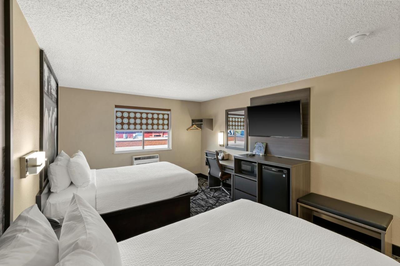 Super 8 By Wyndham Charlottesville Ngoại thất bức ảnh