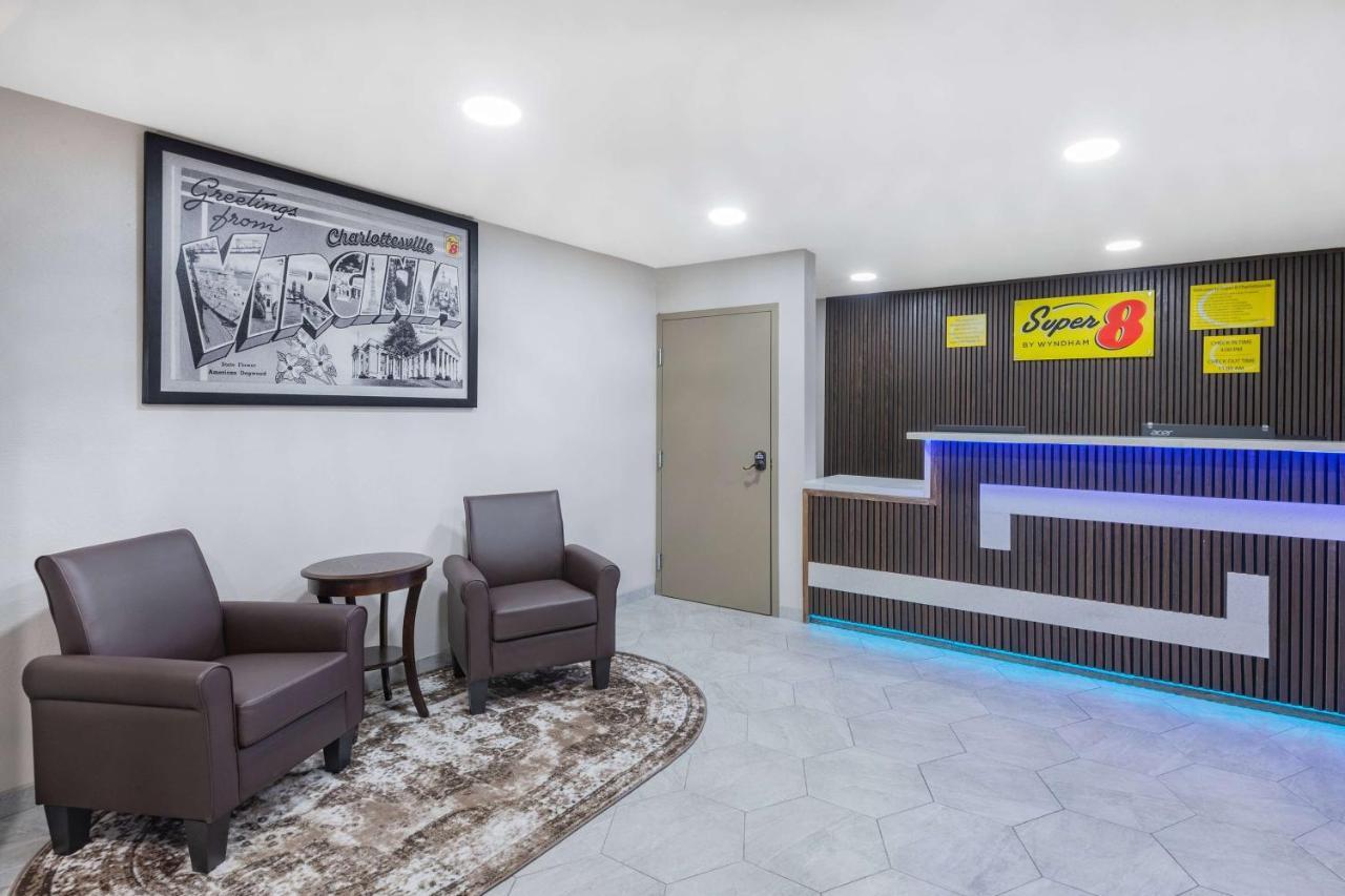 Super 8 By Wyndham Charlottesville Ngoại thất bức ảnh