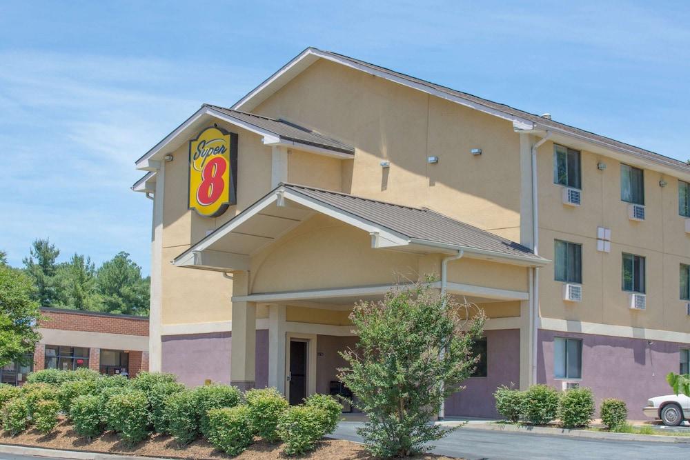 Super 8 By Wyndham Charlottesville Ngoại thất bức ảnh